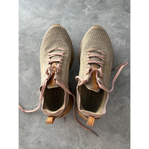 Brooks Shoes - Brooks Levitate 2 Tan Pink Running Shoes Womens 8